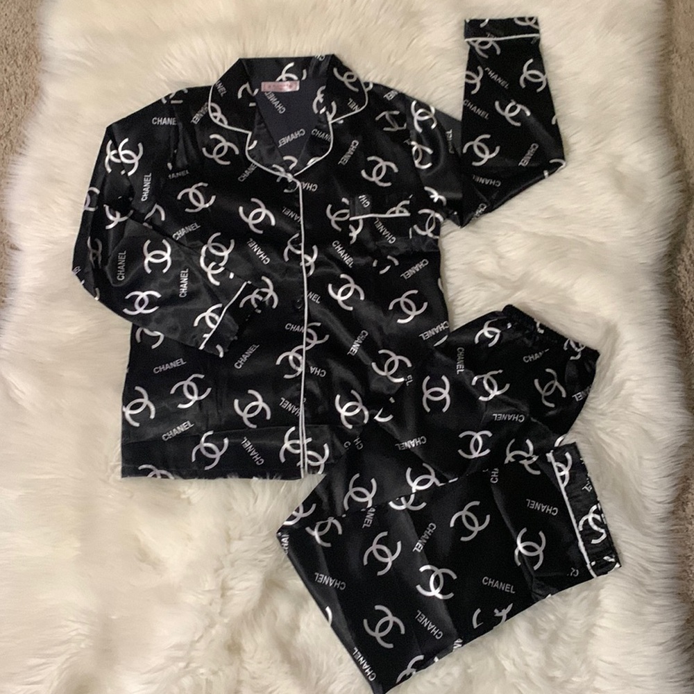 Closet Clean out!!! Designer Fashion Pj set sz X-small